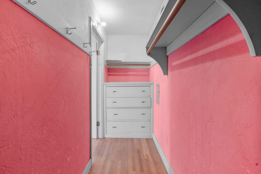 5901 Burlingame Avenue