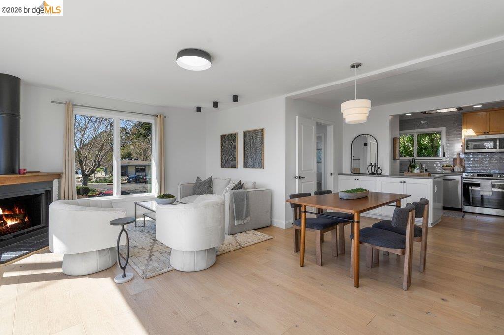 6715 Canyon Trail