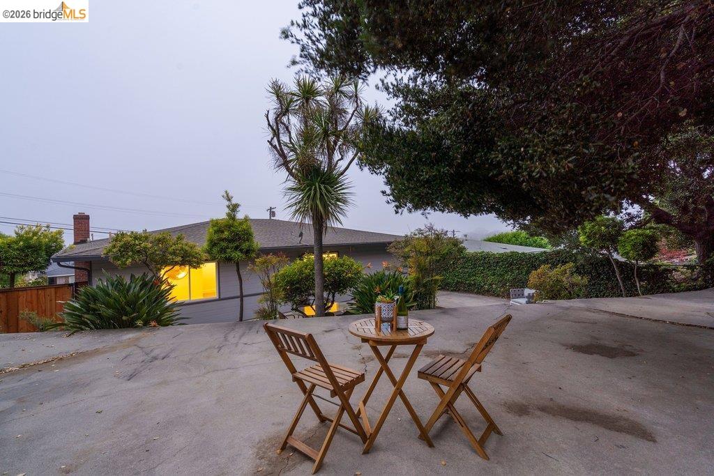 6941 Fairview Drive