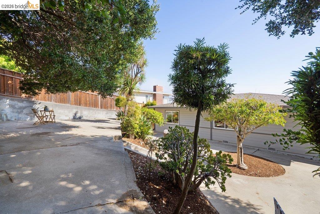 6941 Fairview Drive