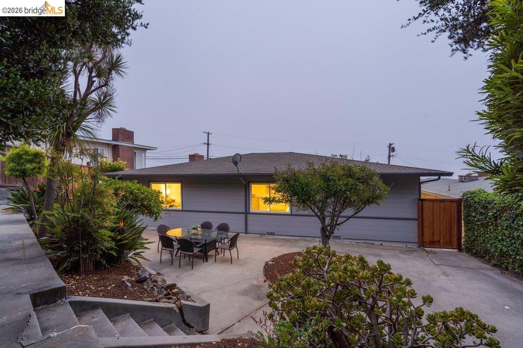 6941 Fairview Drive