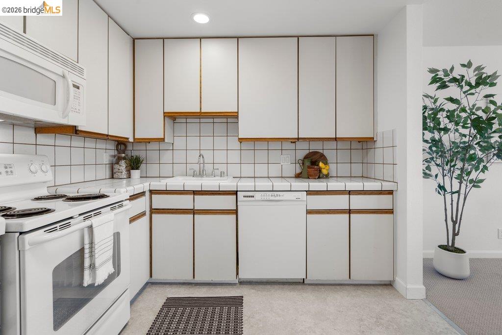 501 Arguello Boulevard # 301