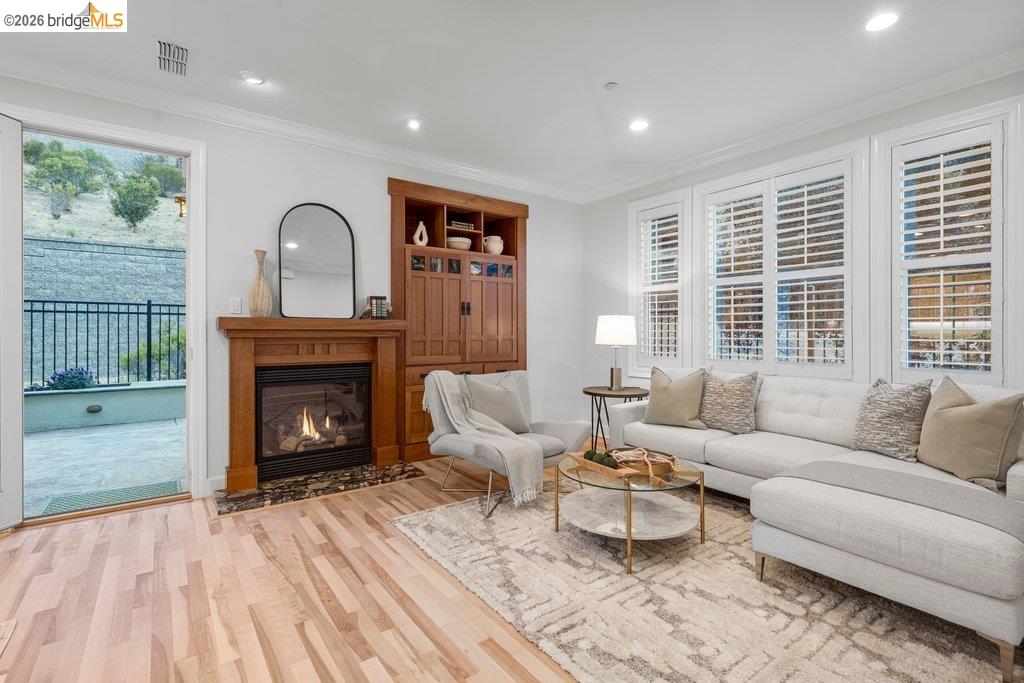 207 Flagship Court