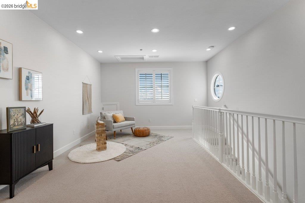 207 Flagship Court
