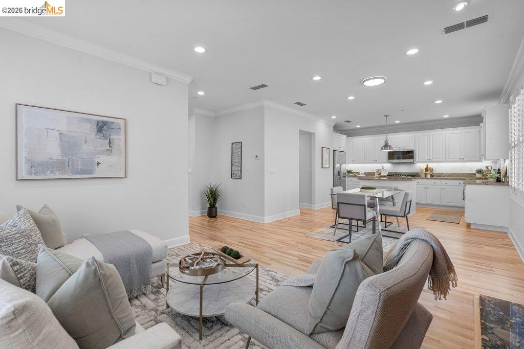 207 Flagship Court