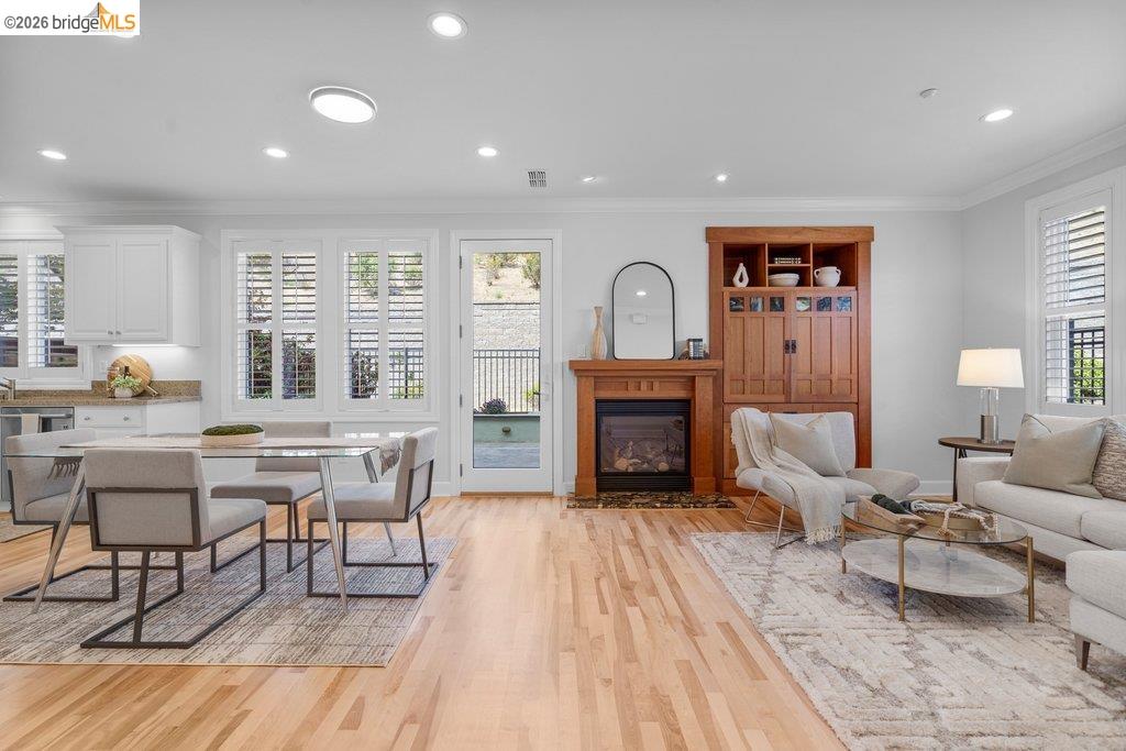 207 Flagship Court