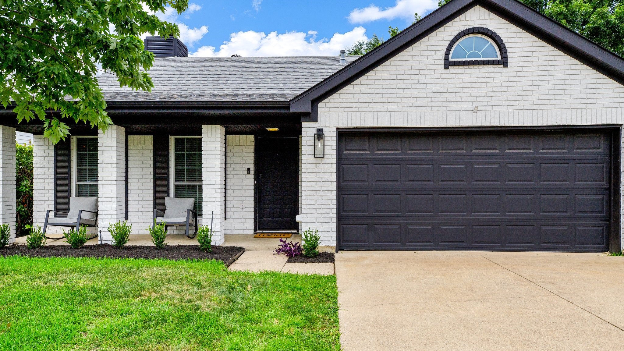 1220 Oxford Lane