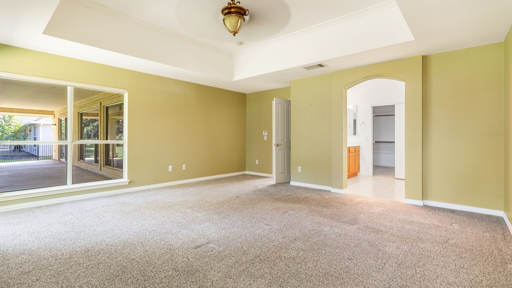 9424 Grandview Drive