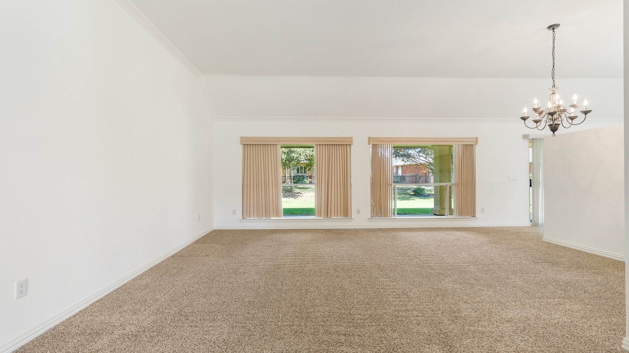 9424 Grandview Drive