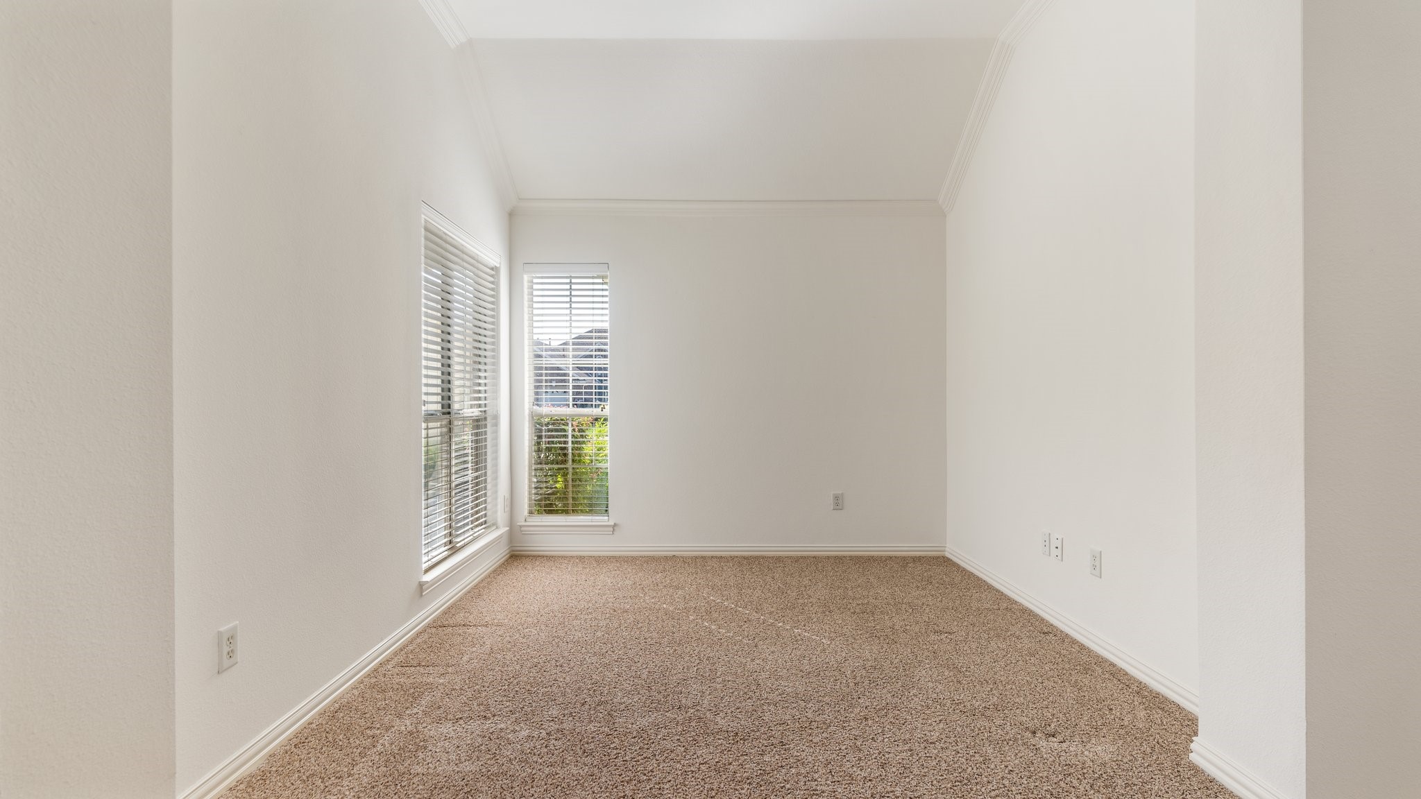 9424 Grandview Drive