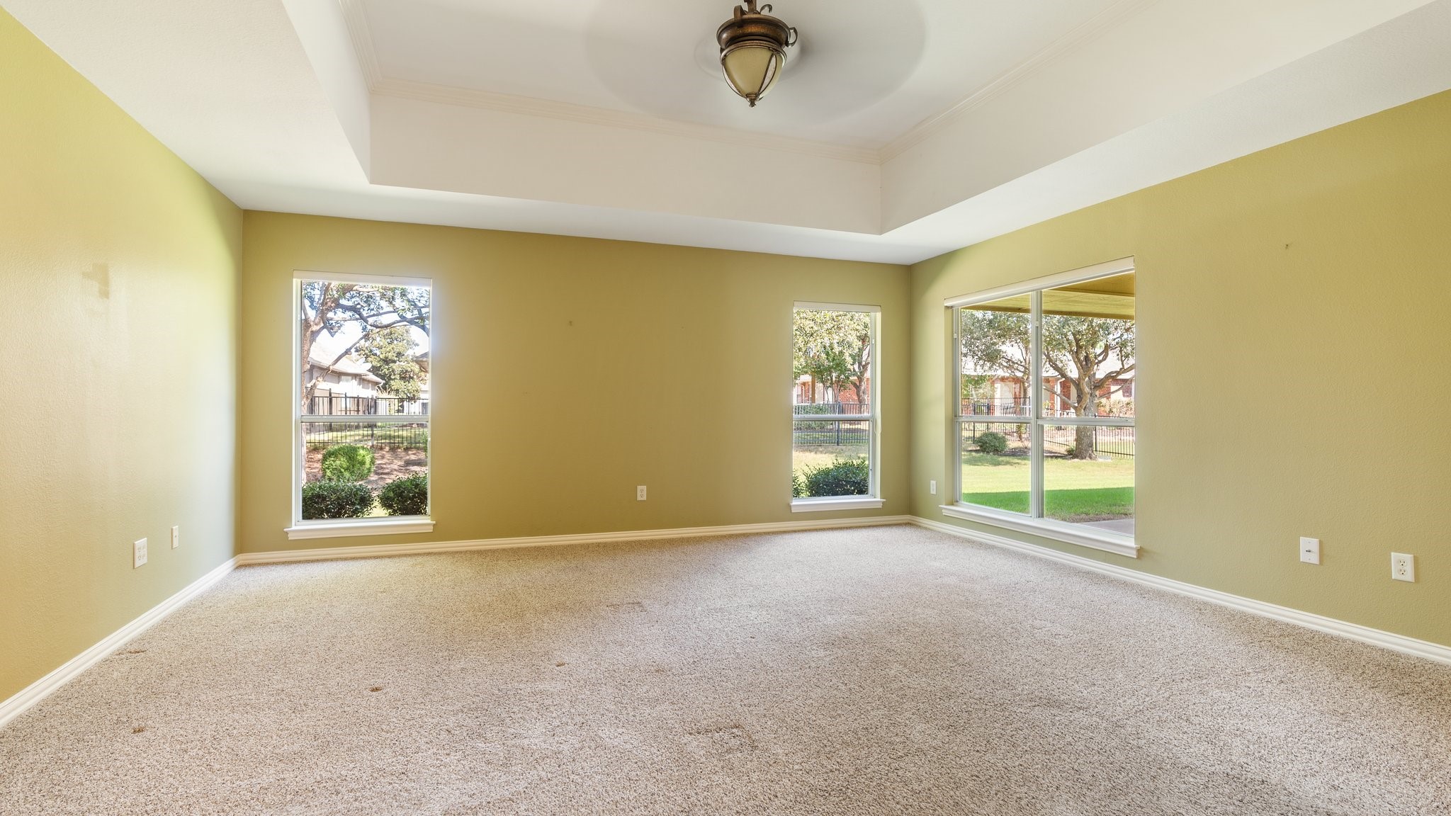 9424 Grandview Drive