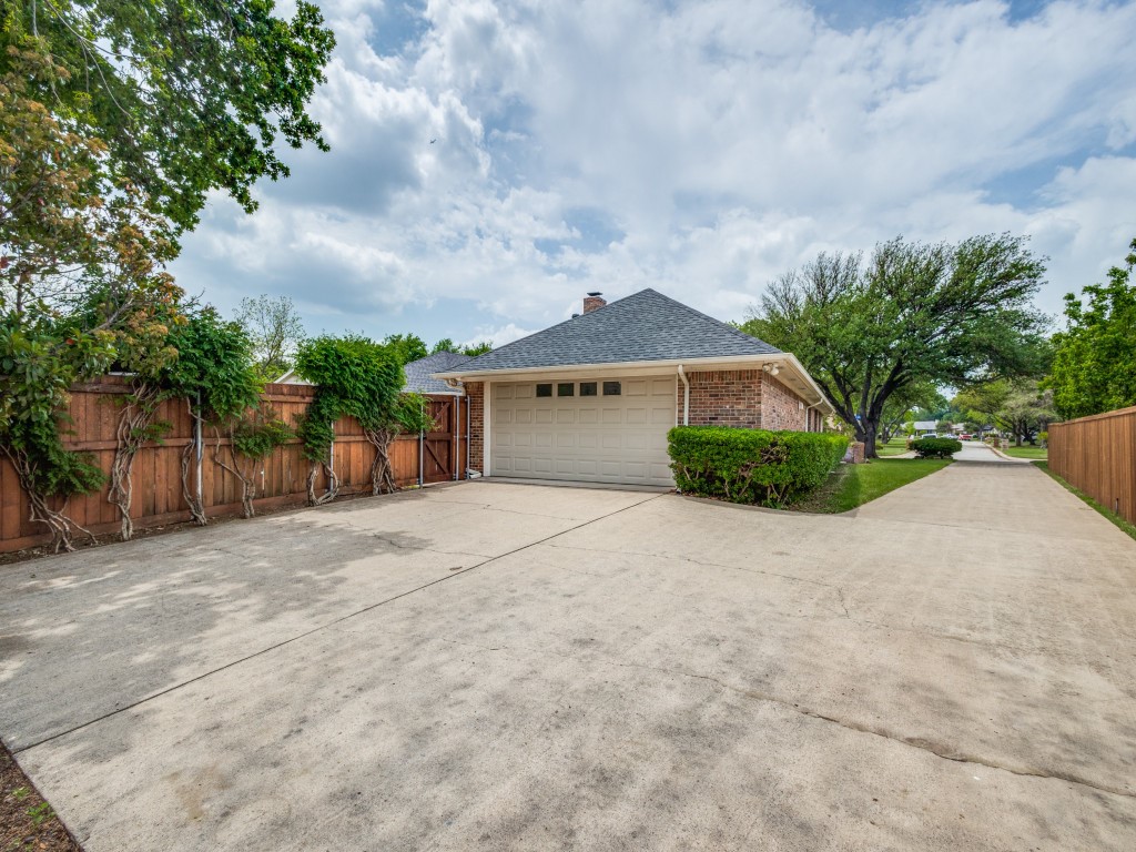 460 Highland Hills Lane