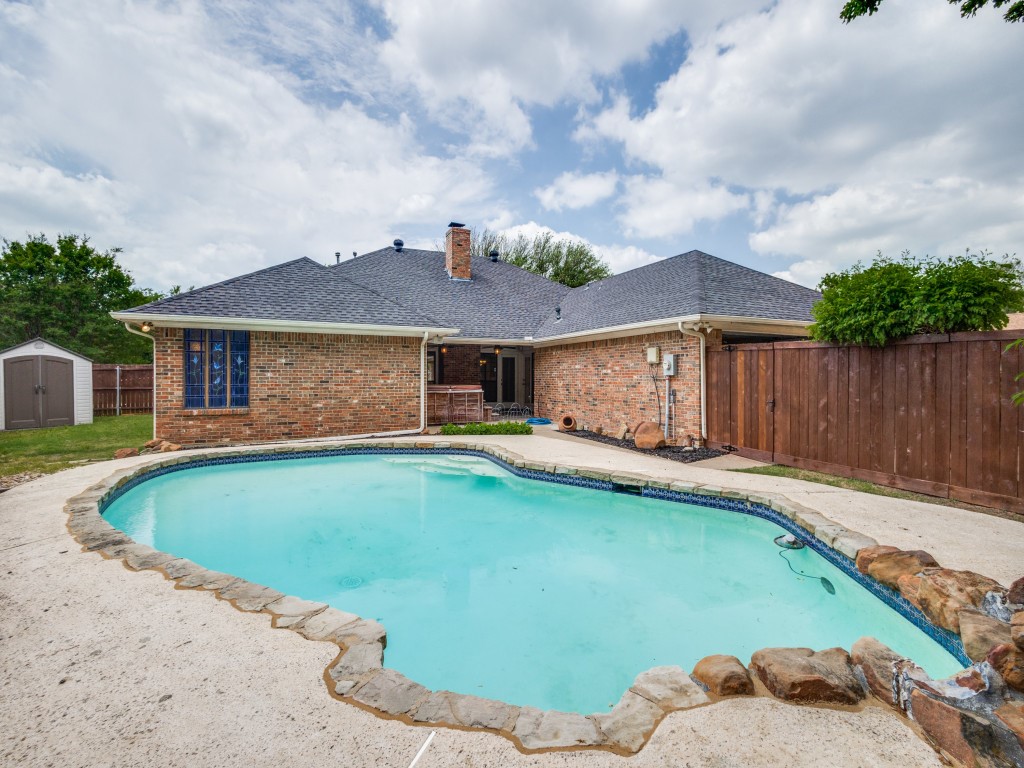 460 Highland Hills Lane