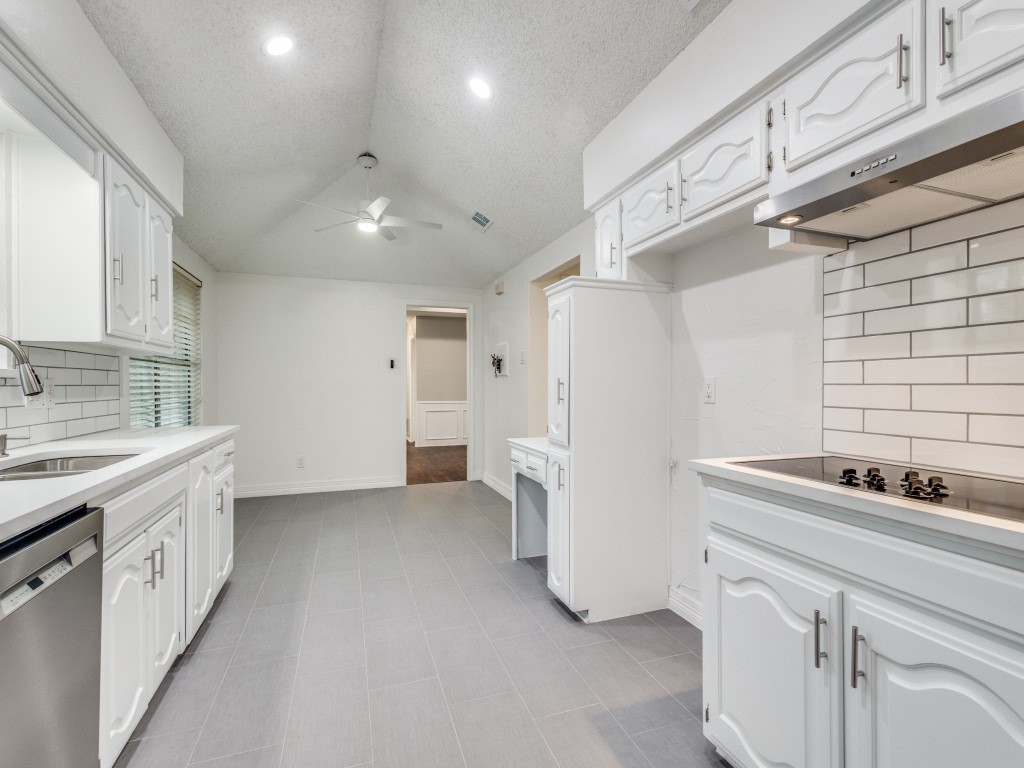 460 Highland Hills Lane