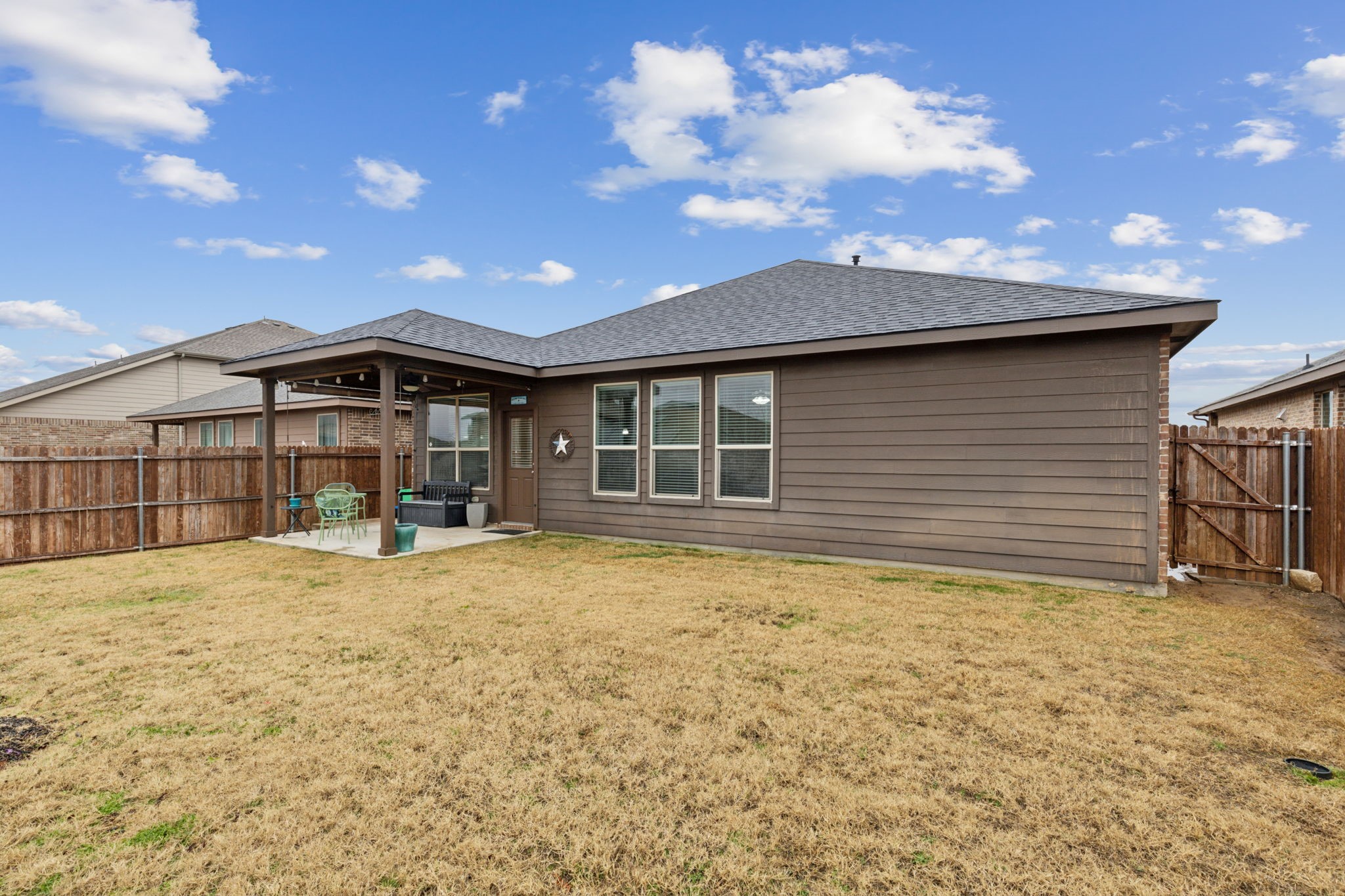1108 Lakin Road