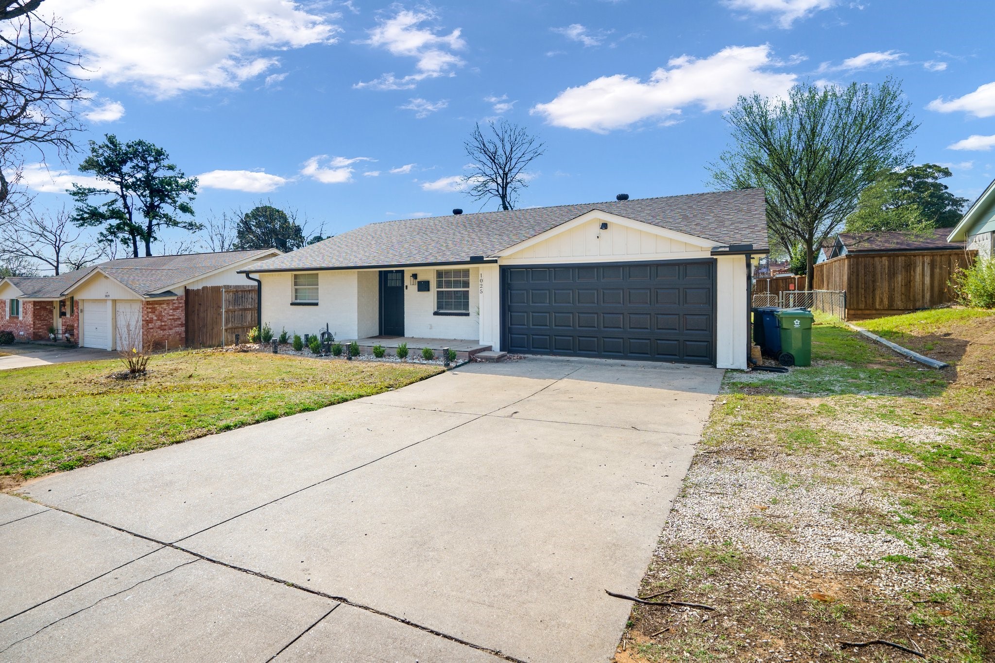 1025 Oak Hurst Drive