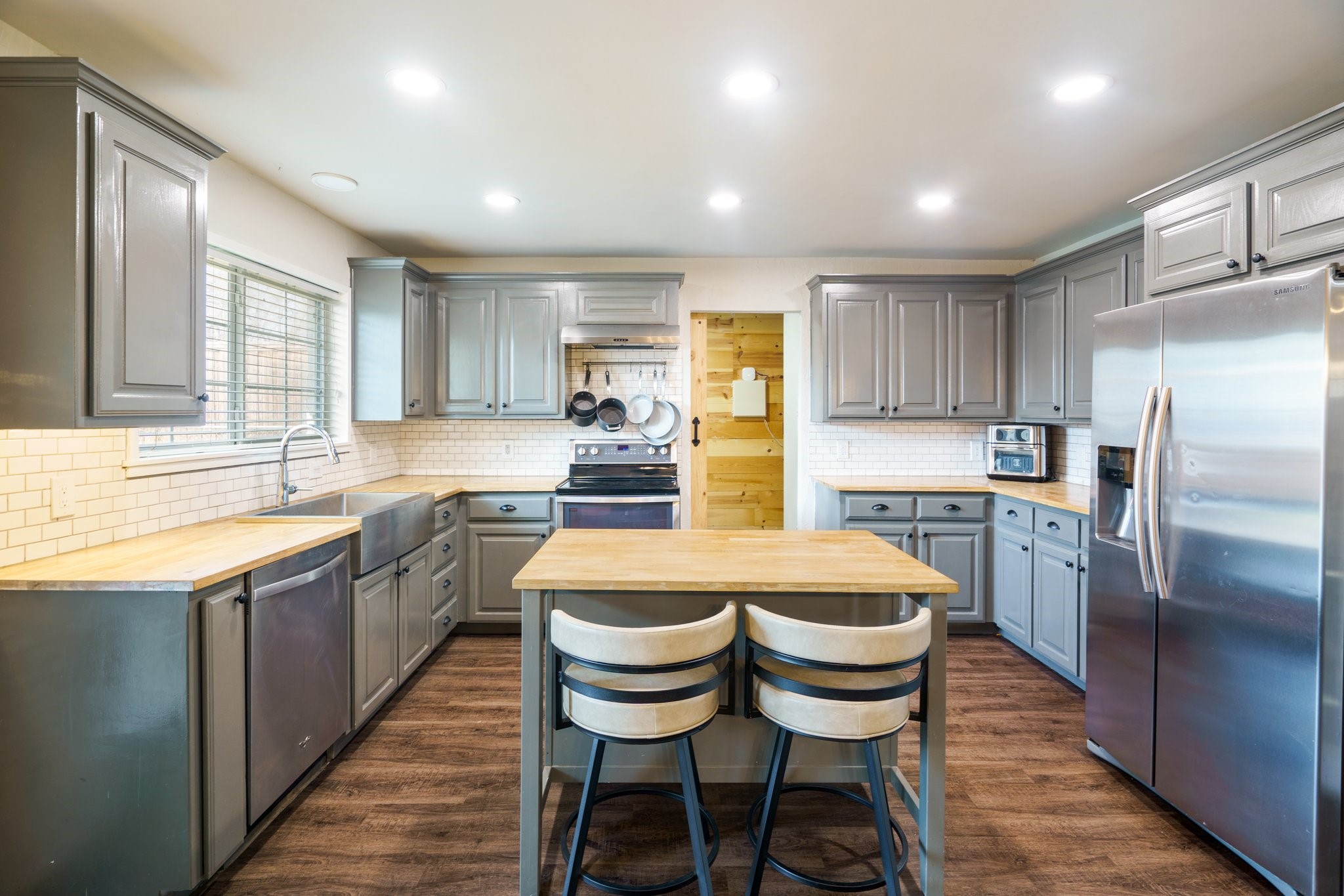 1025 Oak Hurst Drive