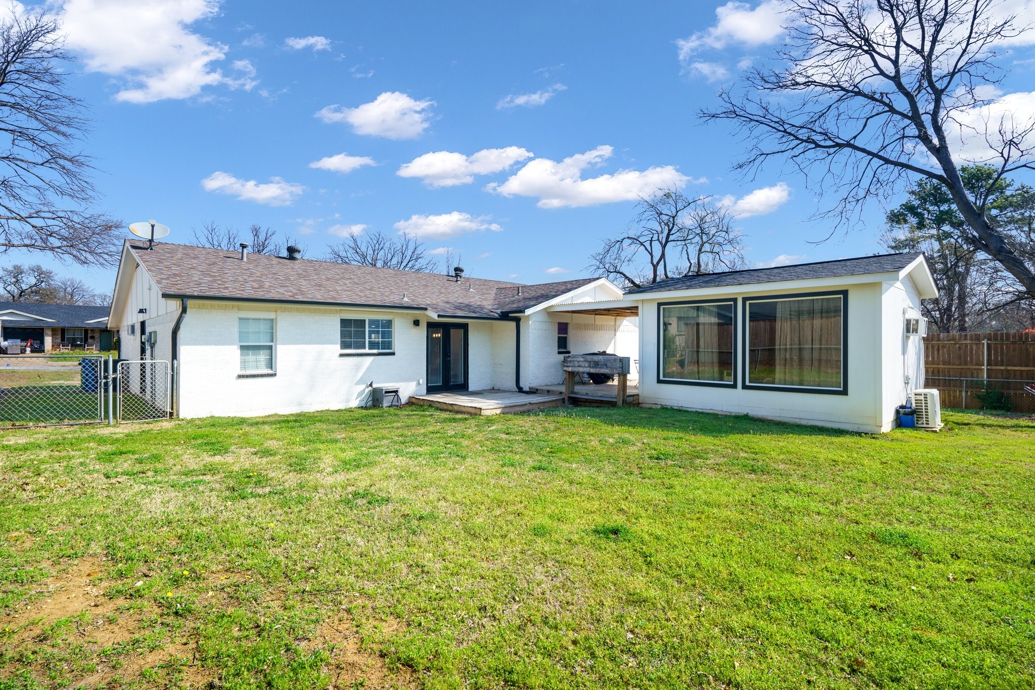 1025 Oak Hurst Drive