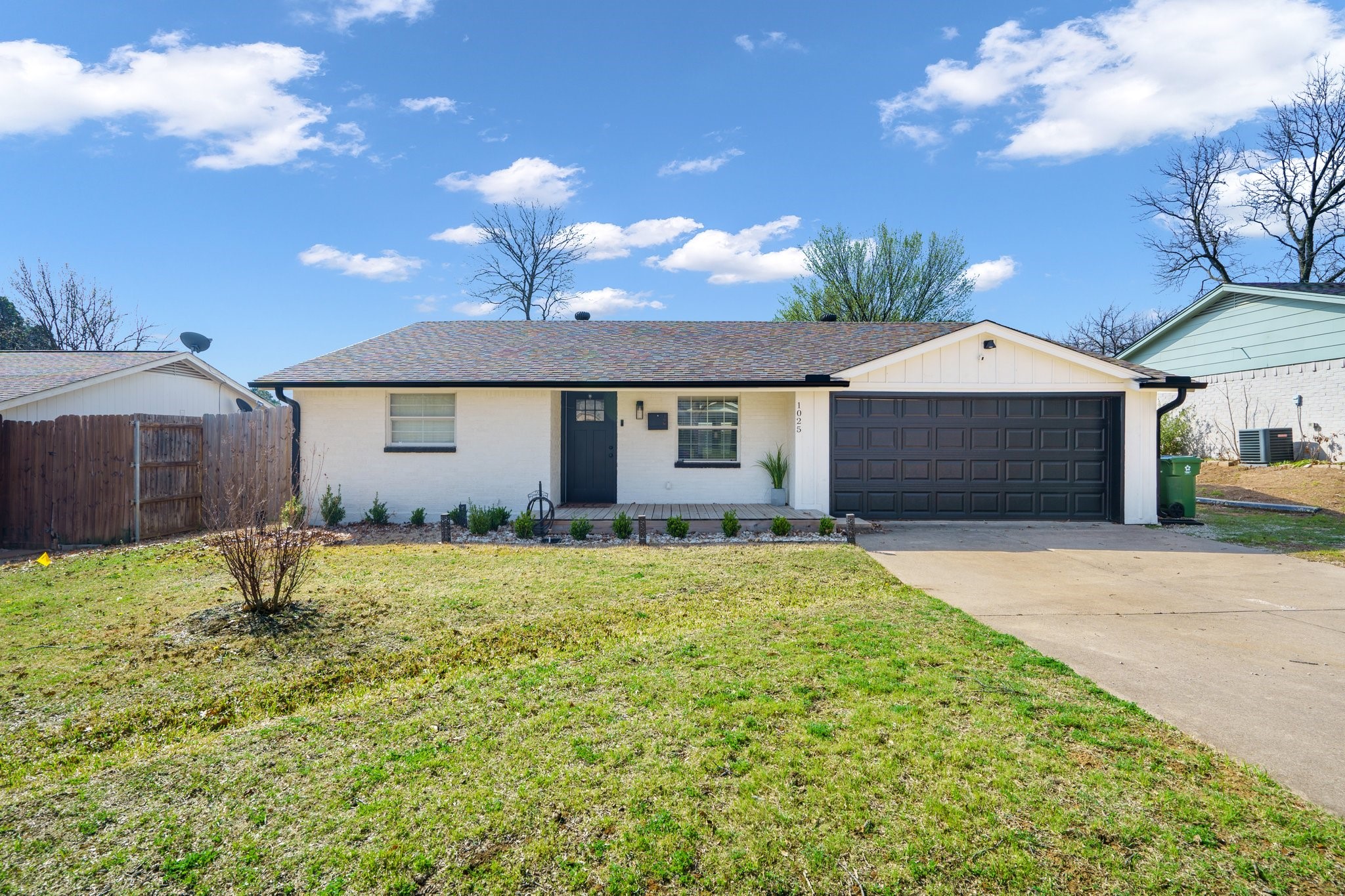 1025 Oak Hurst Drive
