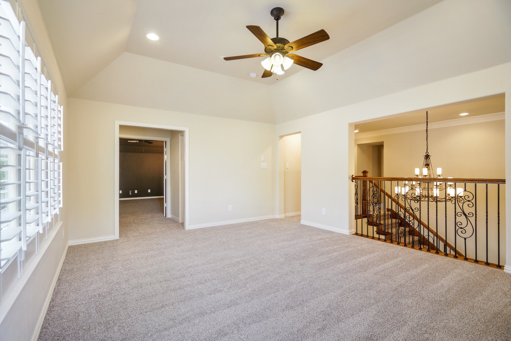 8912 Scarlet Trail