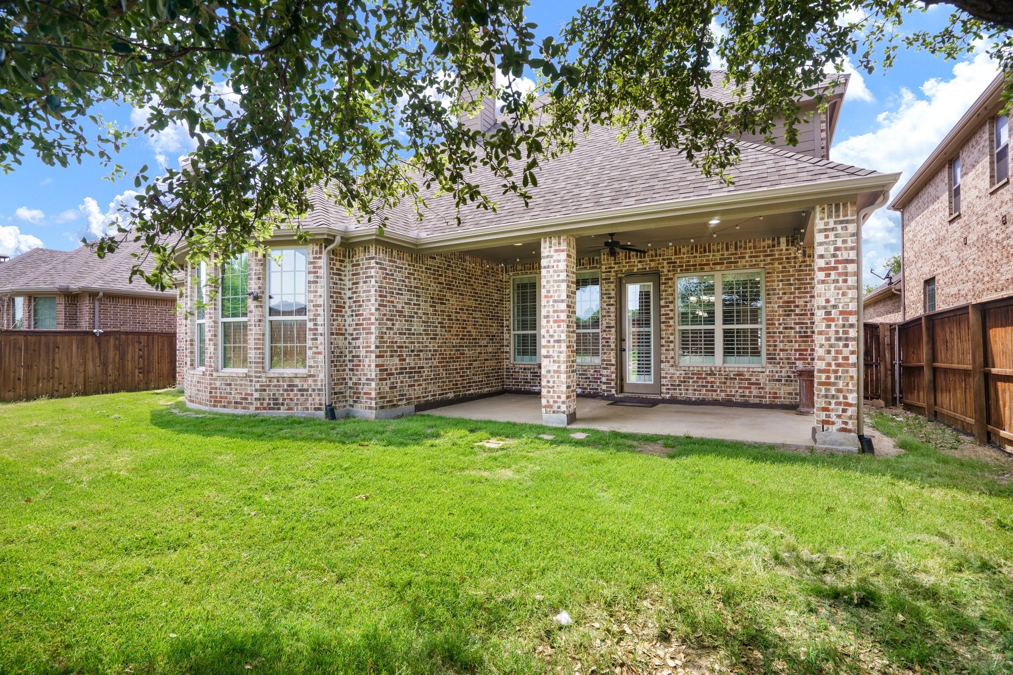 8912 Scarlet Trail