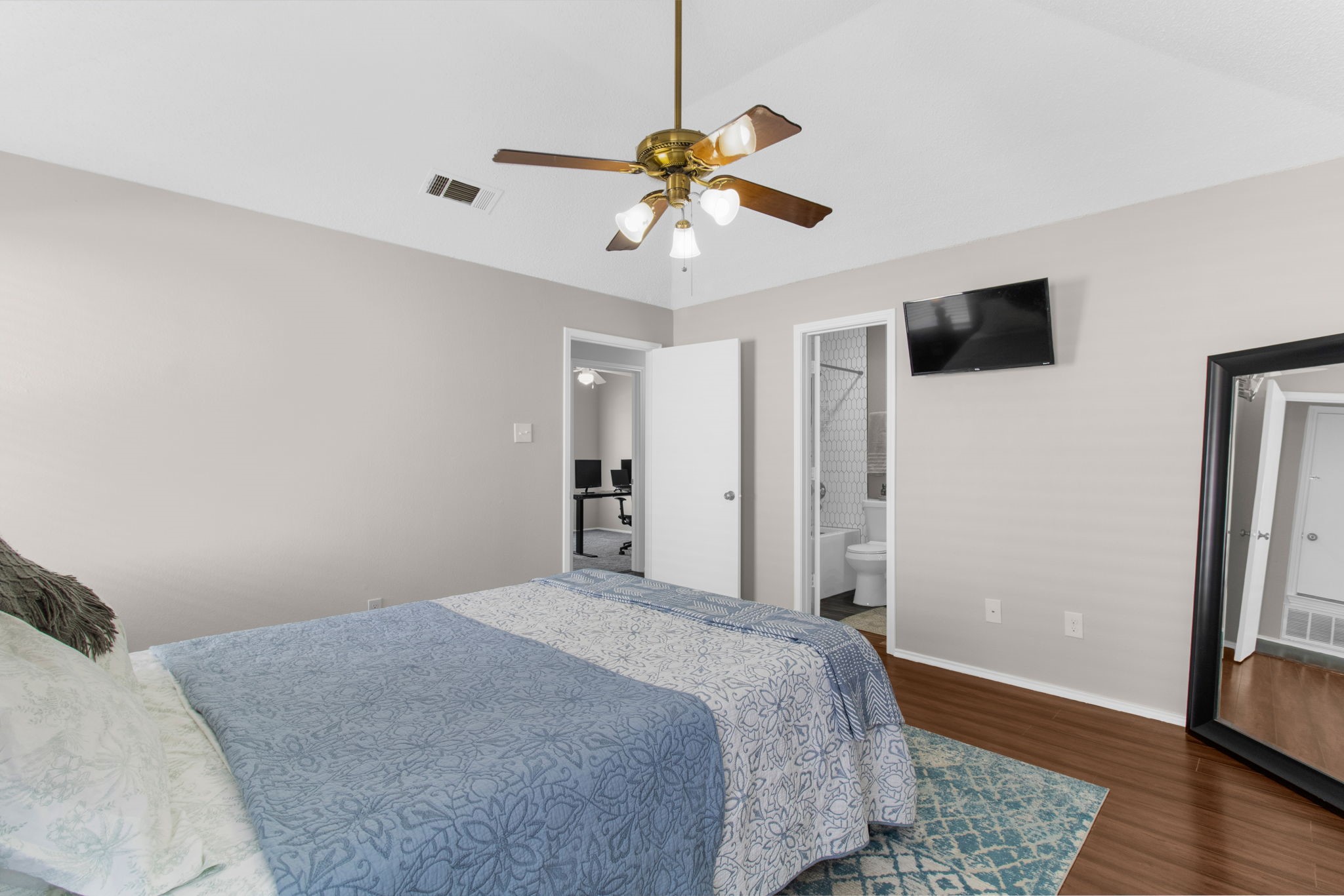 4411 Cordova Lane