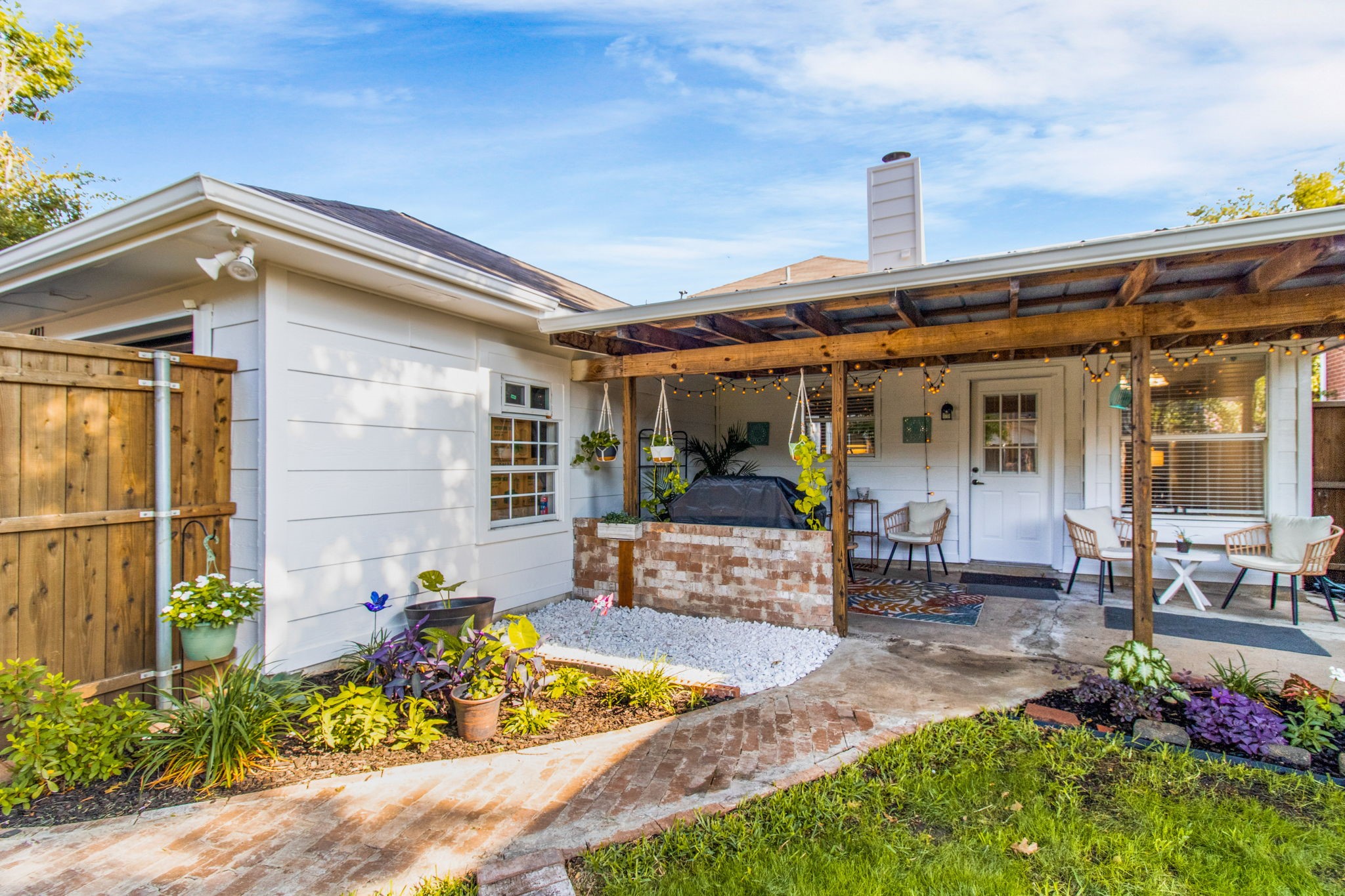 4411 Cordova Lane