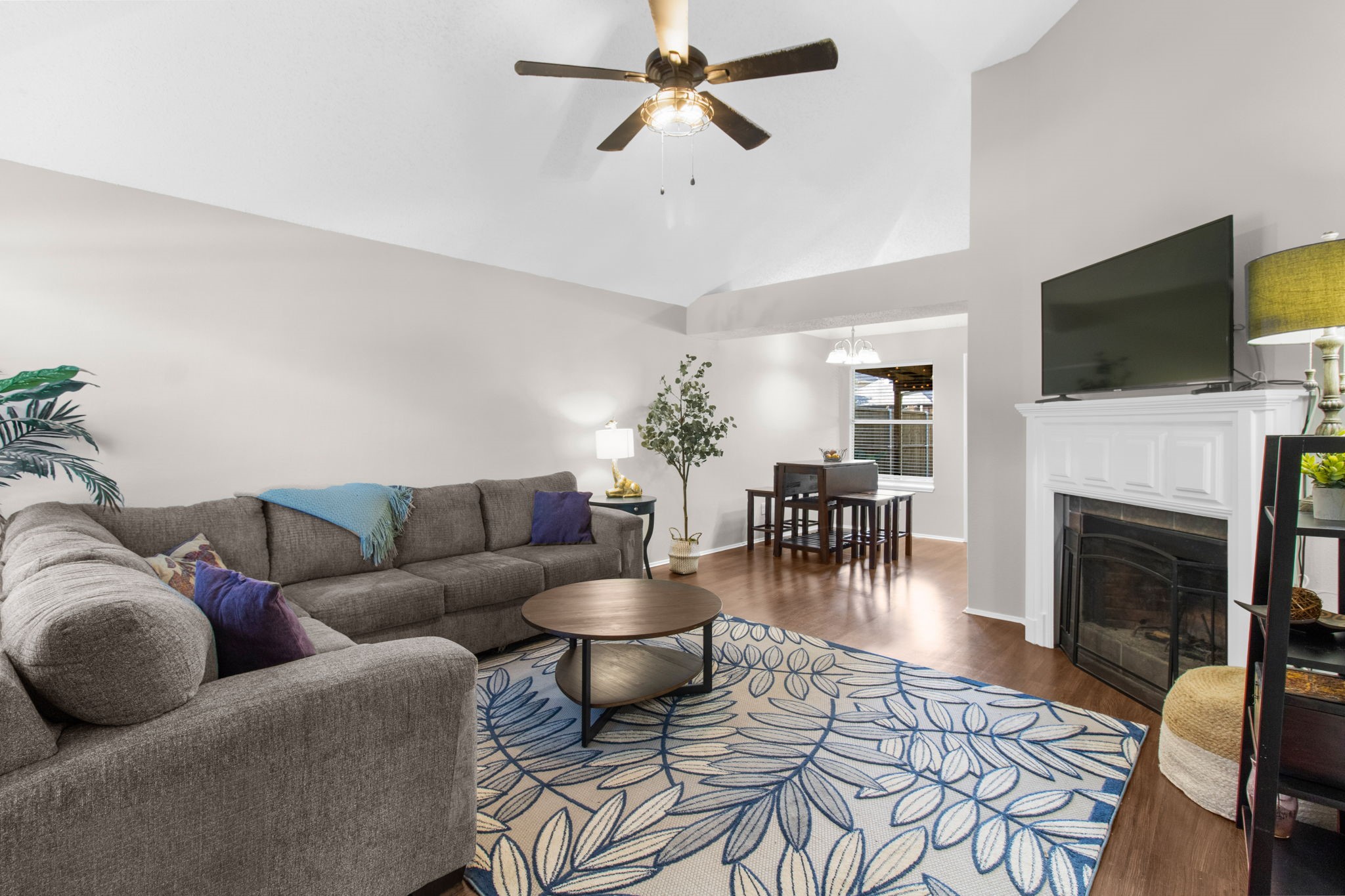 4411 Cordova Lane
