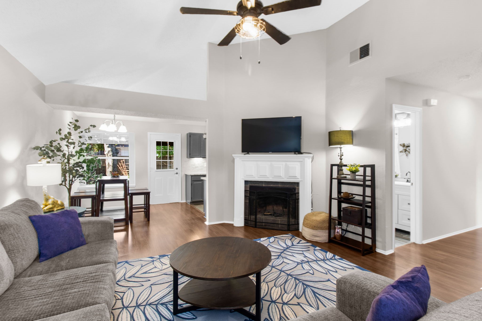 4411 Cordova Lane