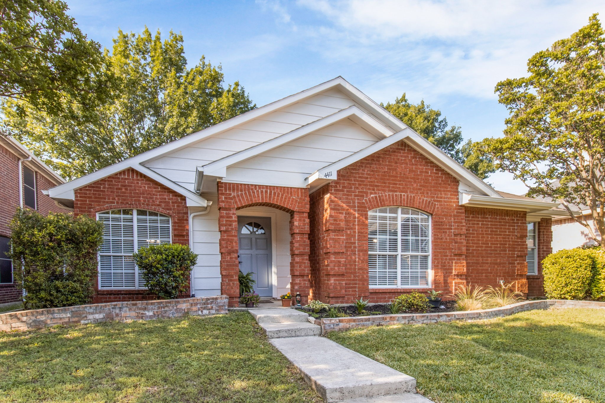 4411 Cordova Lane