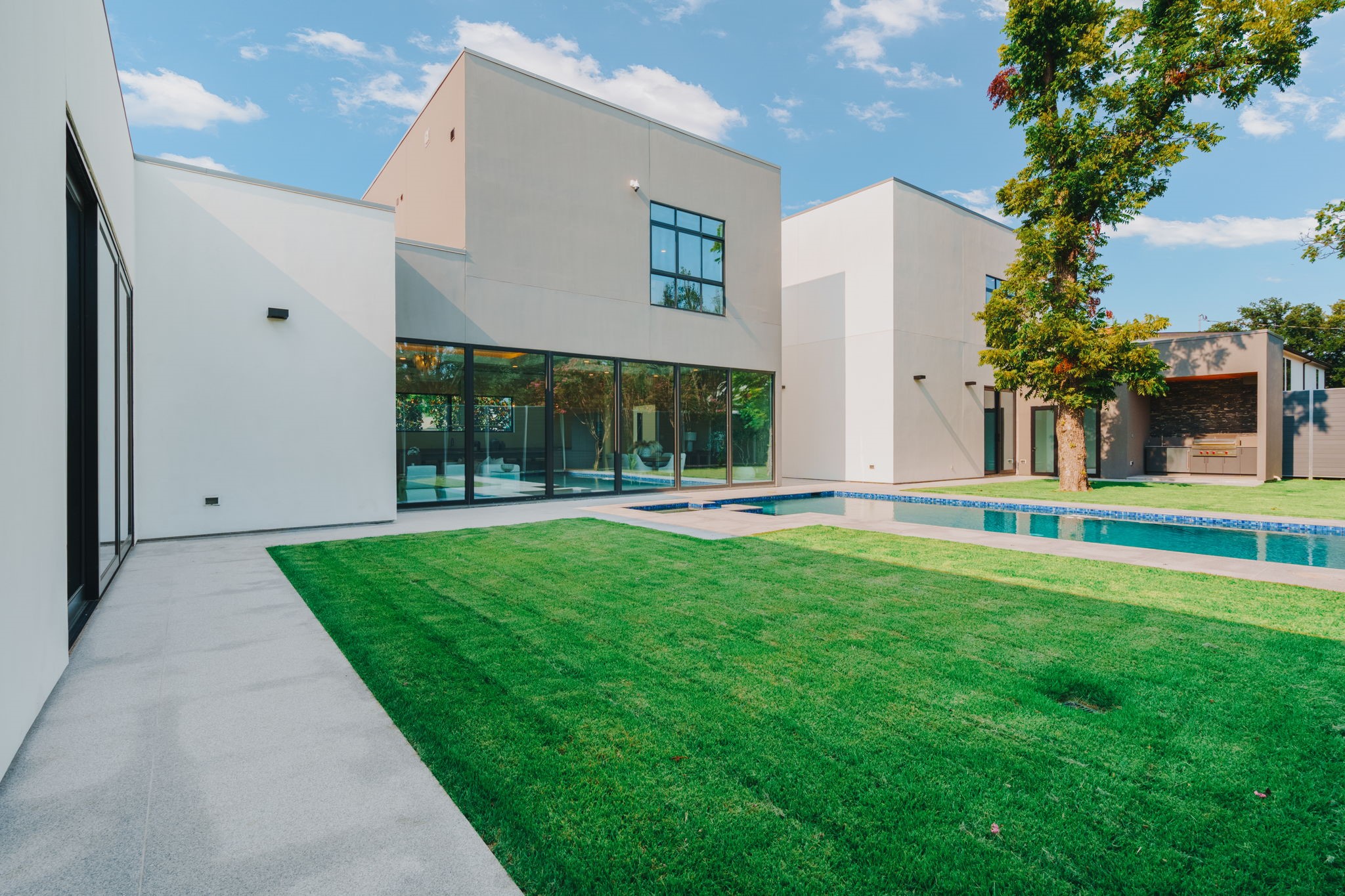 6218 Walnut Hill Lane