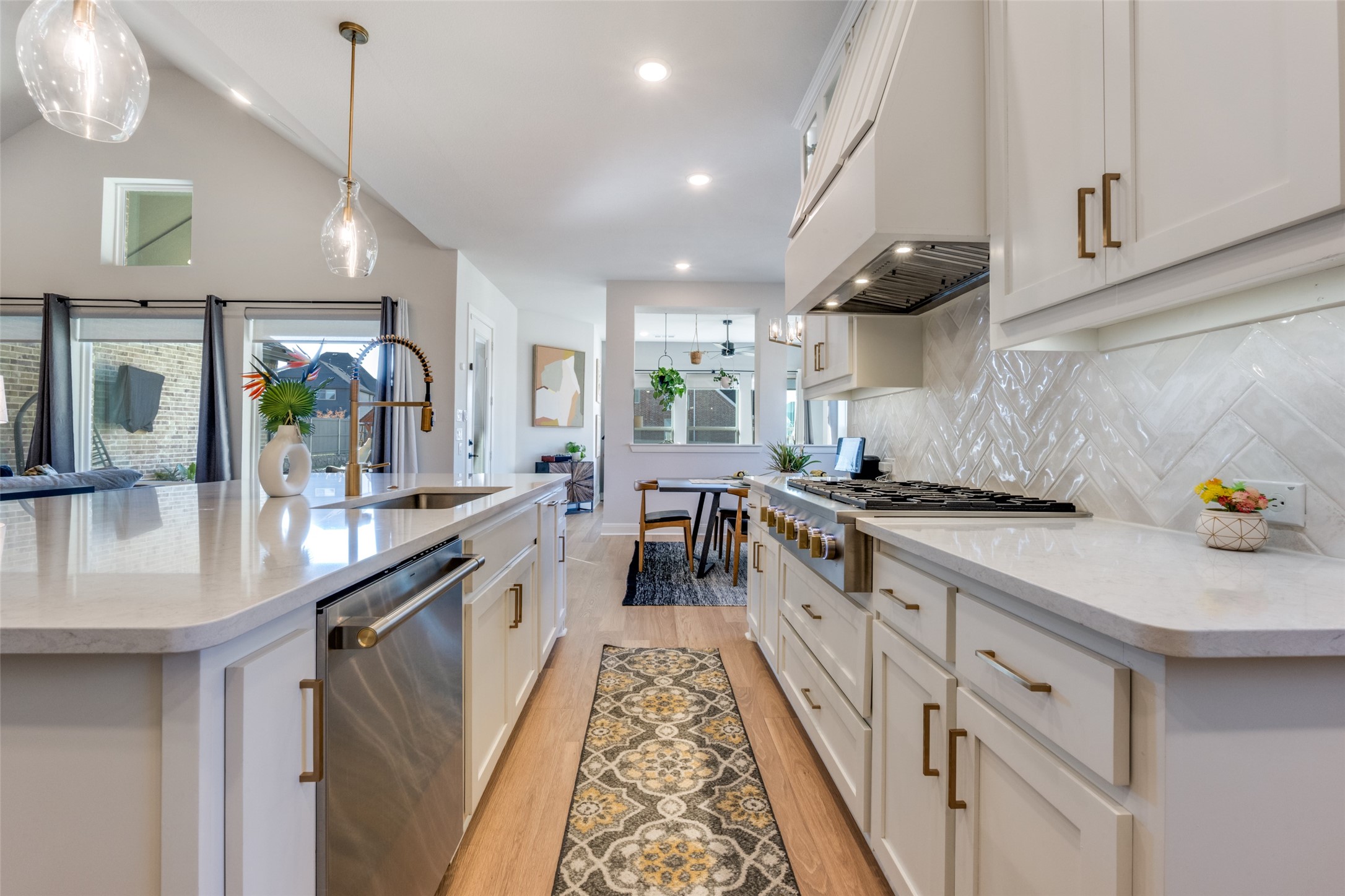 2273 Roaming Trail