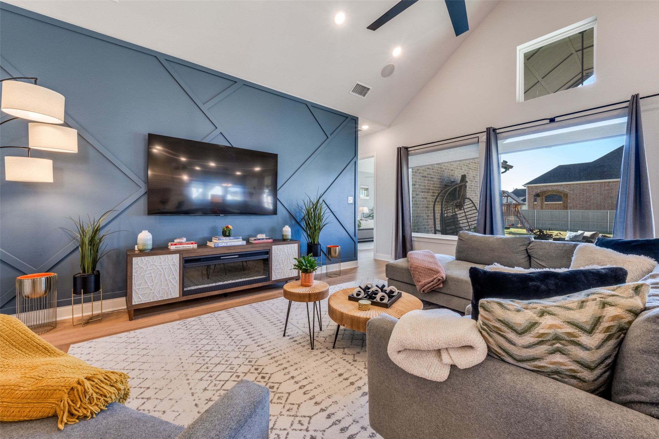 2273 Roaming Trail