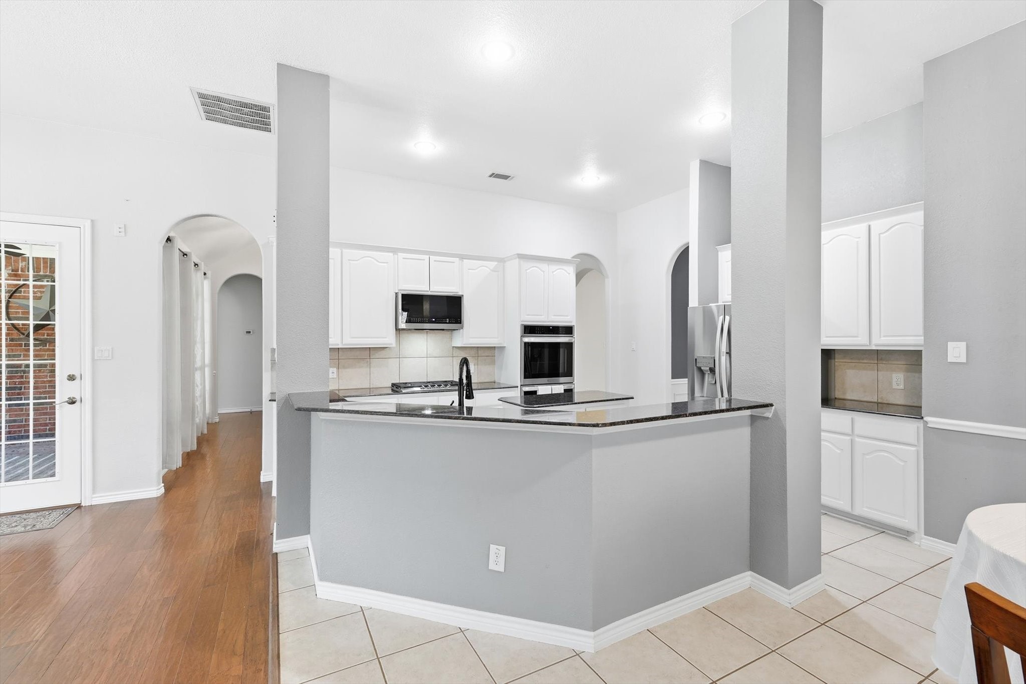 3402 Buckingham Lane