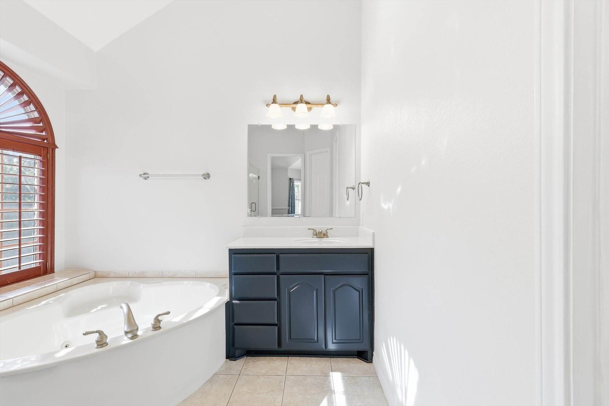 3402 Buckingham Lane