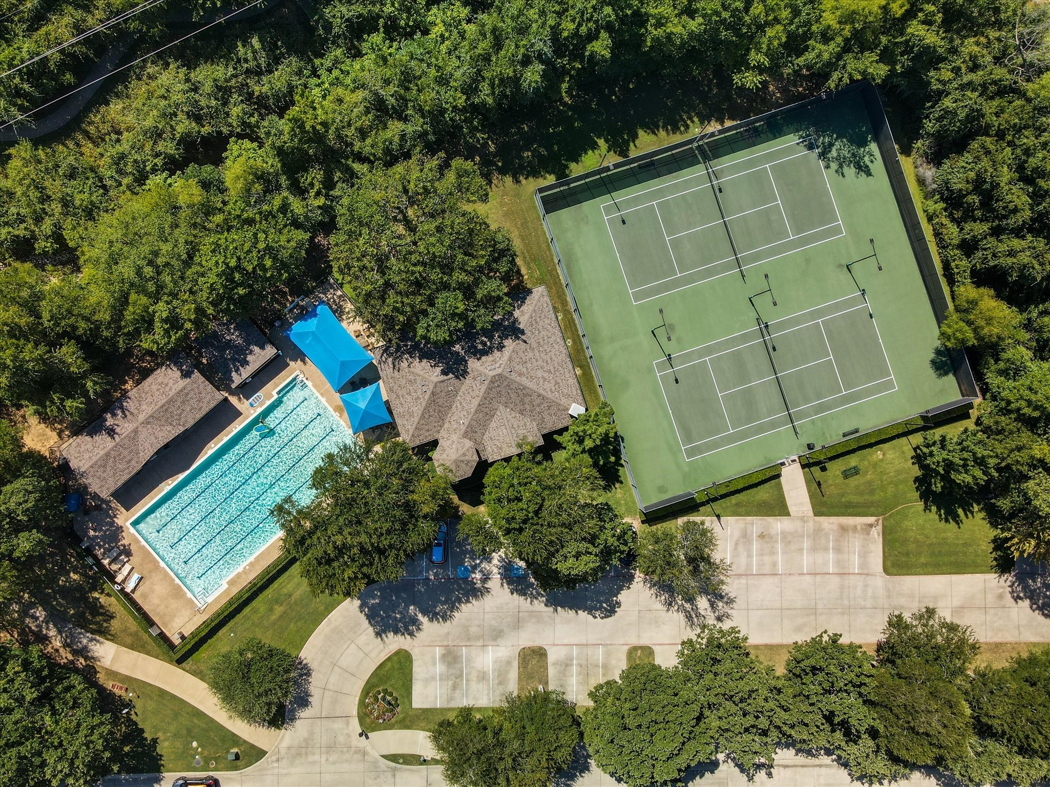 3402 Buckingham Lane