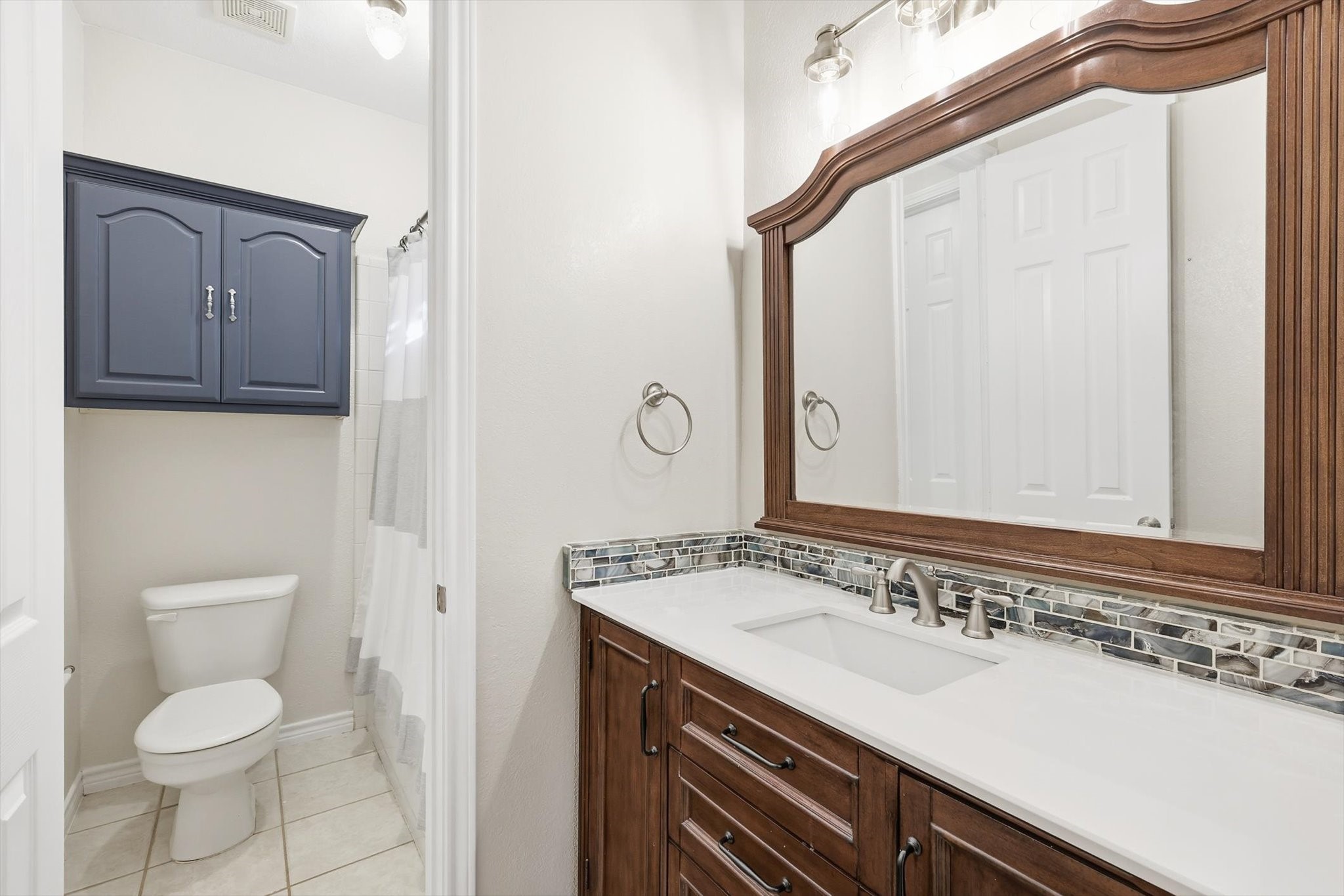 3402 Buckingham Lane