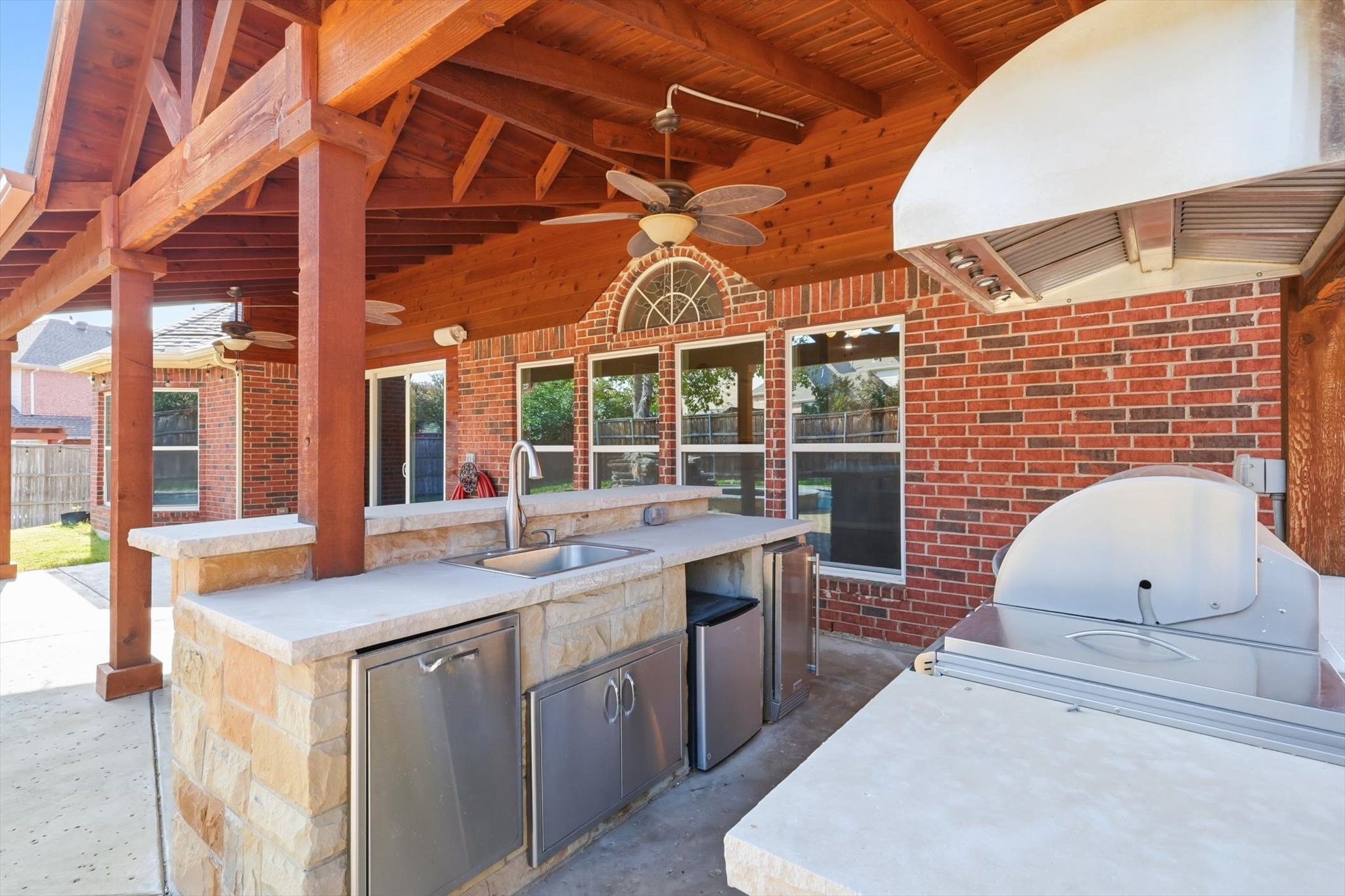 3402 Buckingham Lane