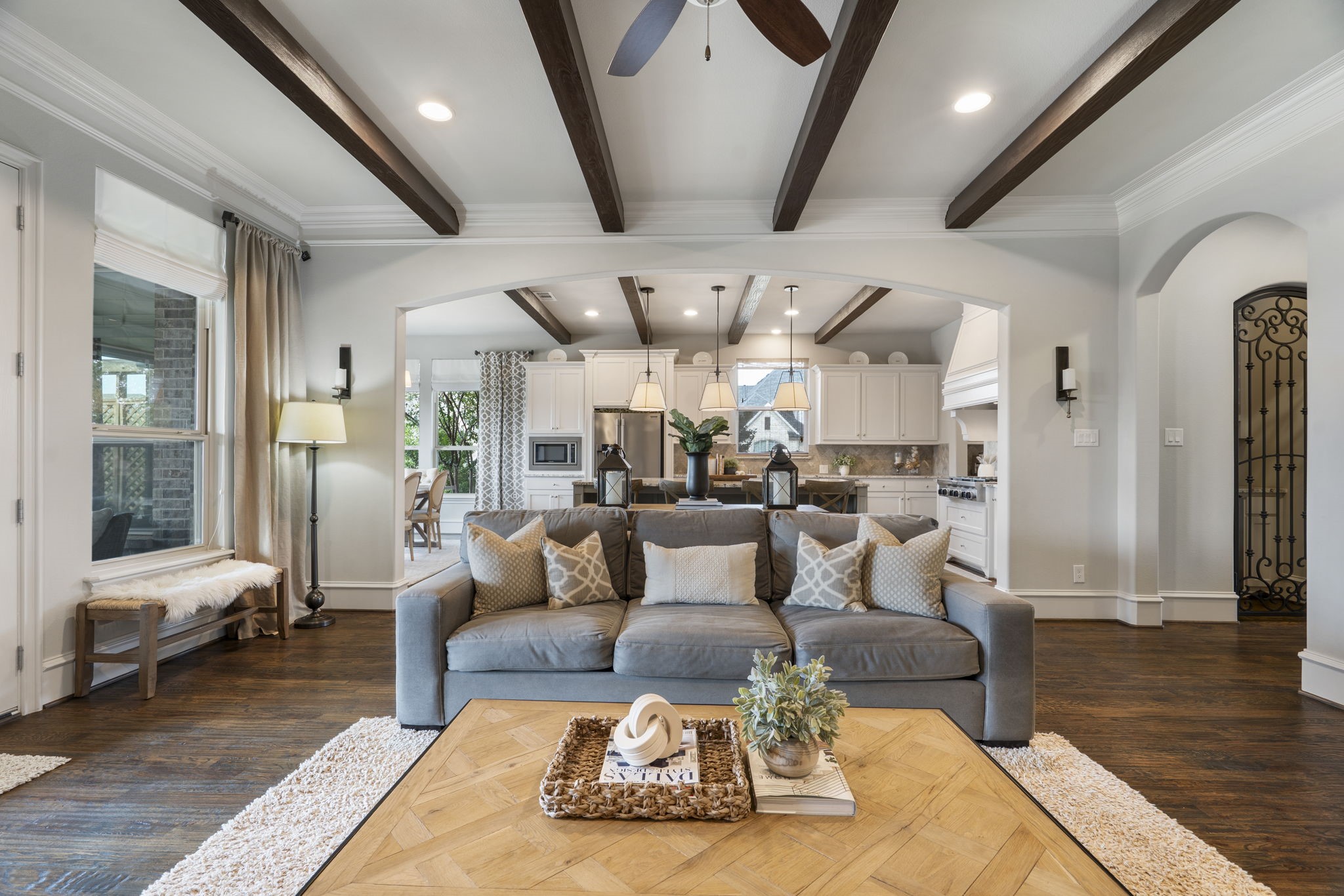 8731 Canyon Crossing