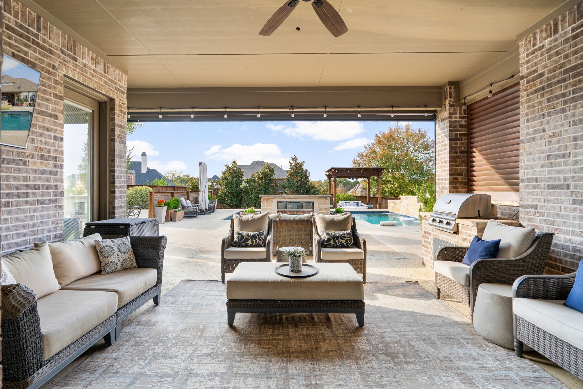 8731 Canyon Crossing