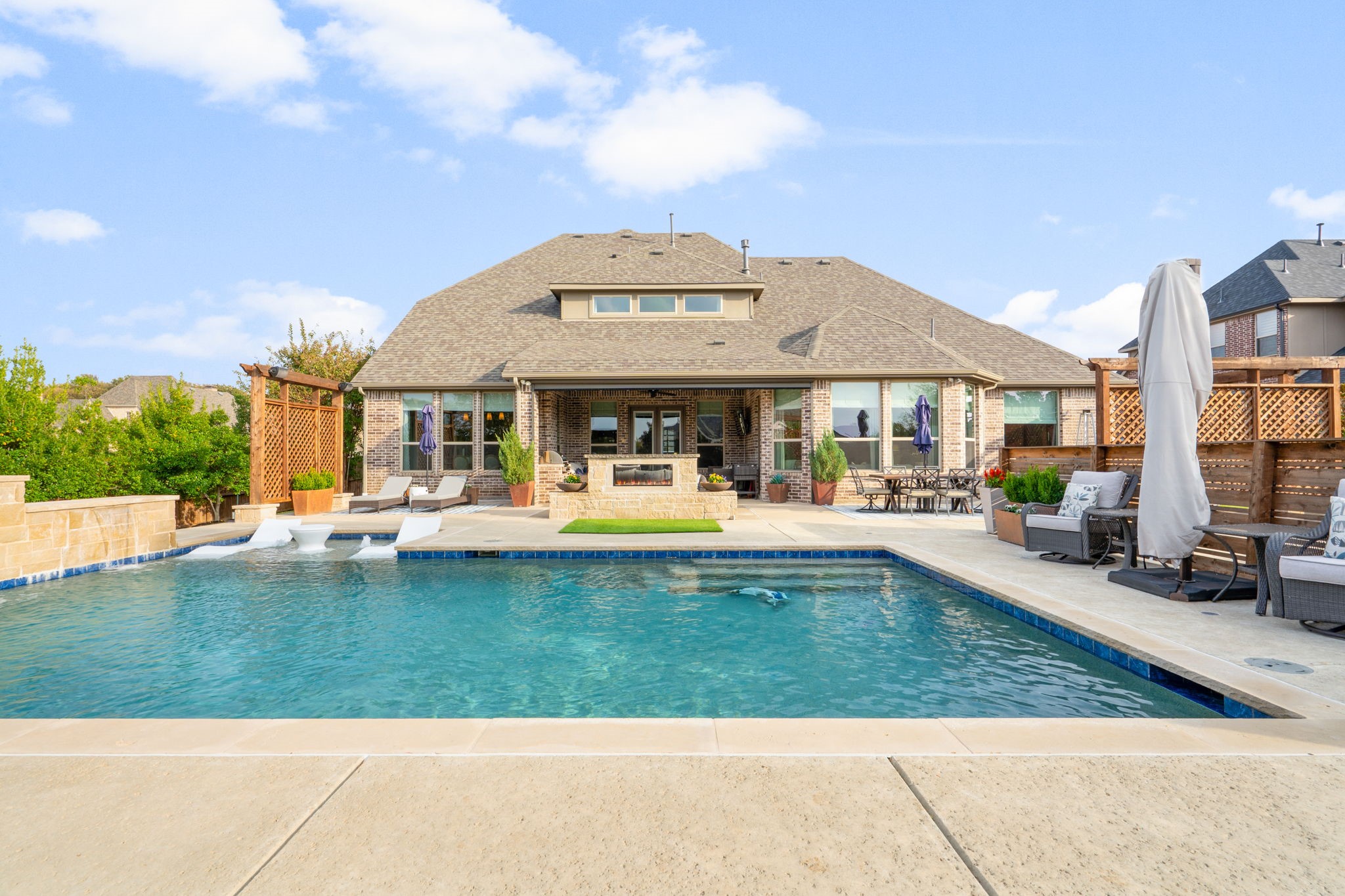 8731 Canyon Crossing