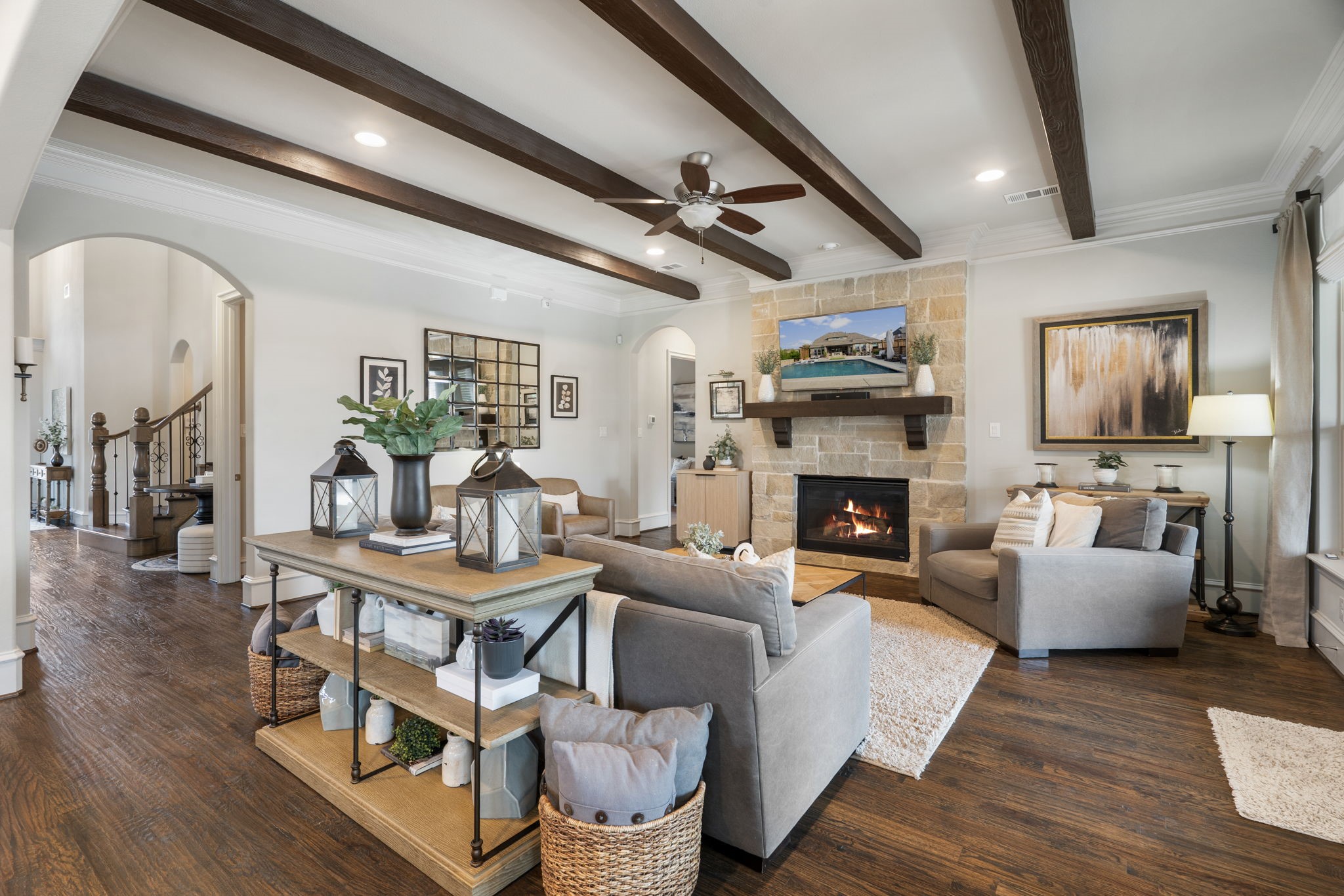 8731 Canyon Crossing