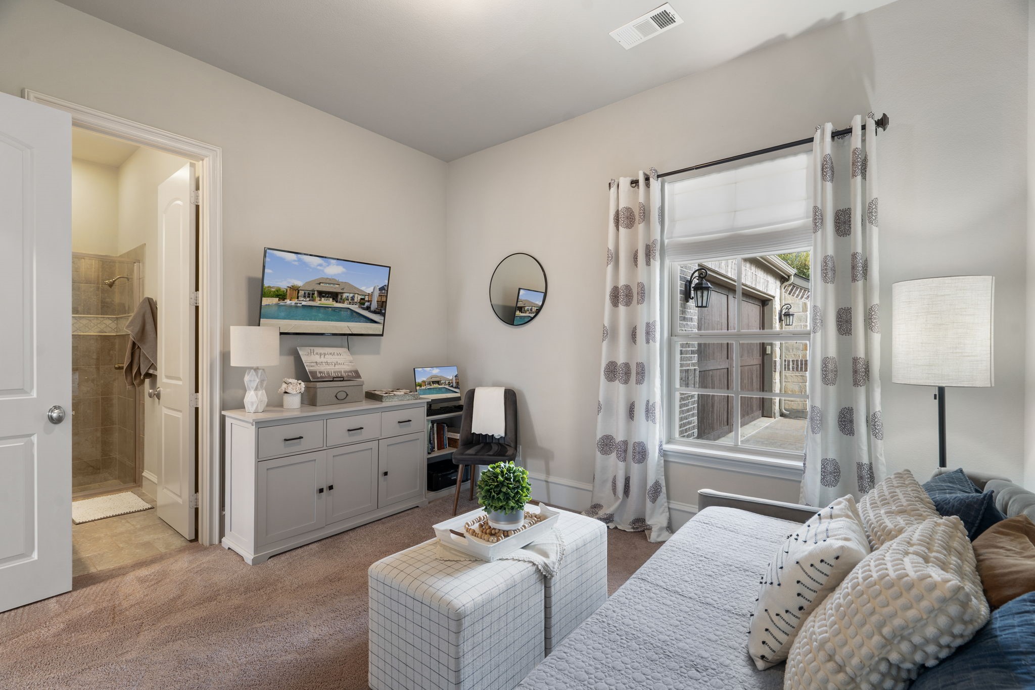 8731 Canyon Crossing