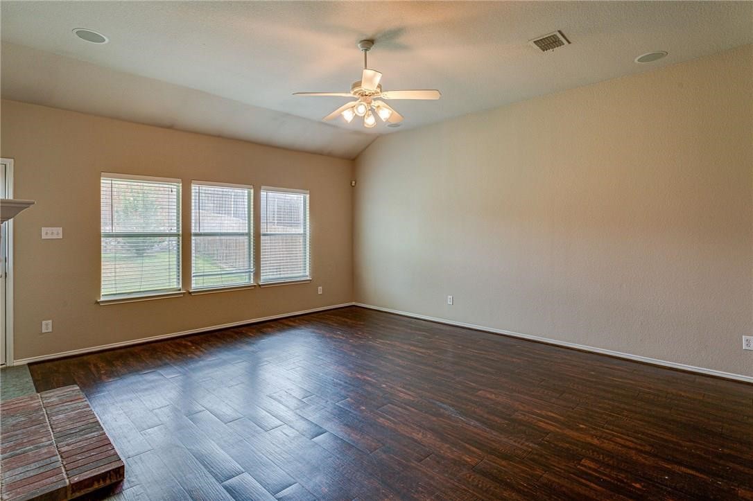 1813 Black Willow Trail