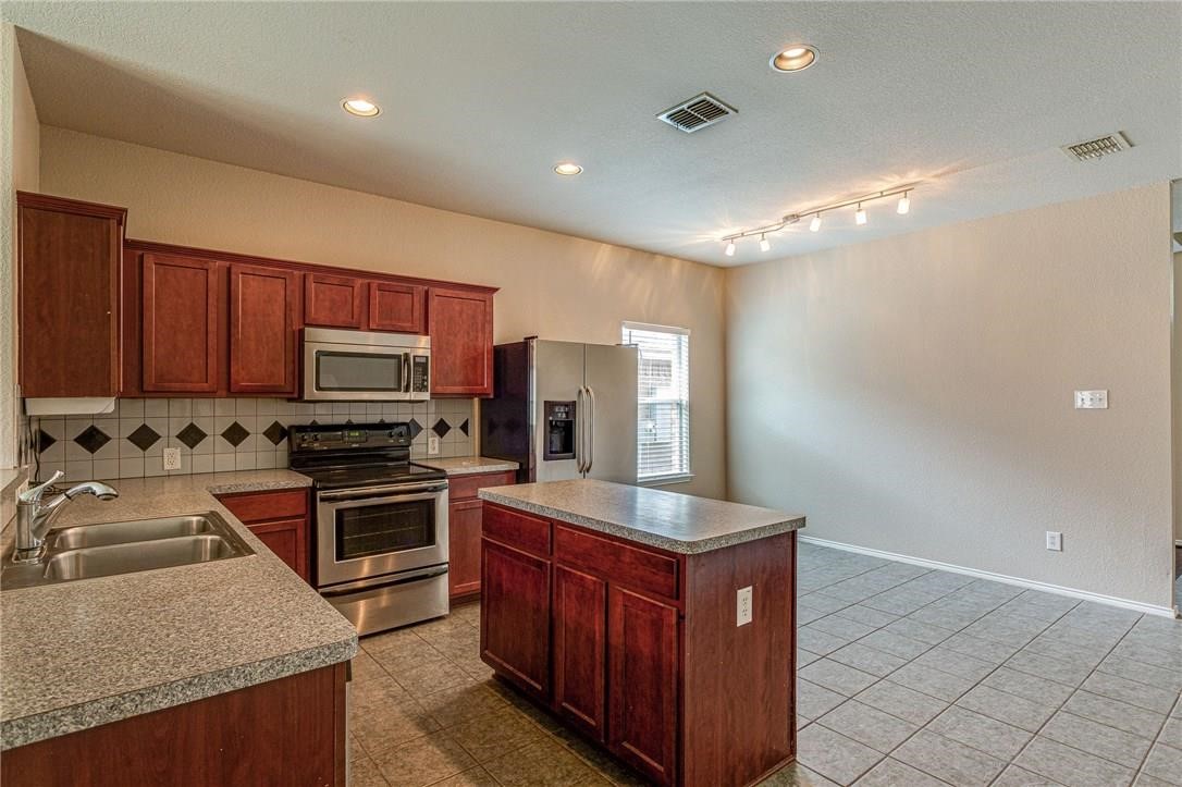 1813 Black Willow Trail
