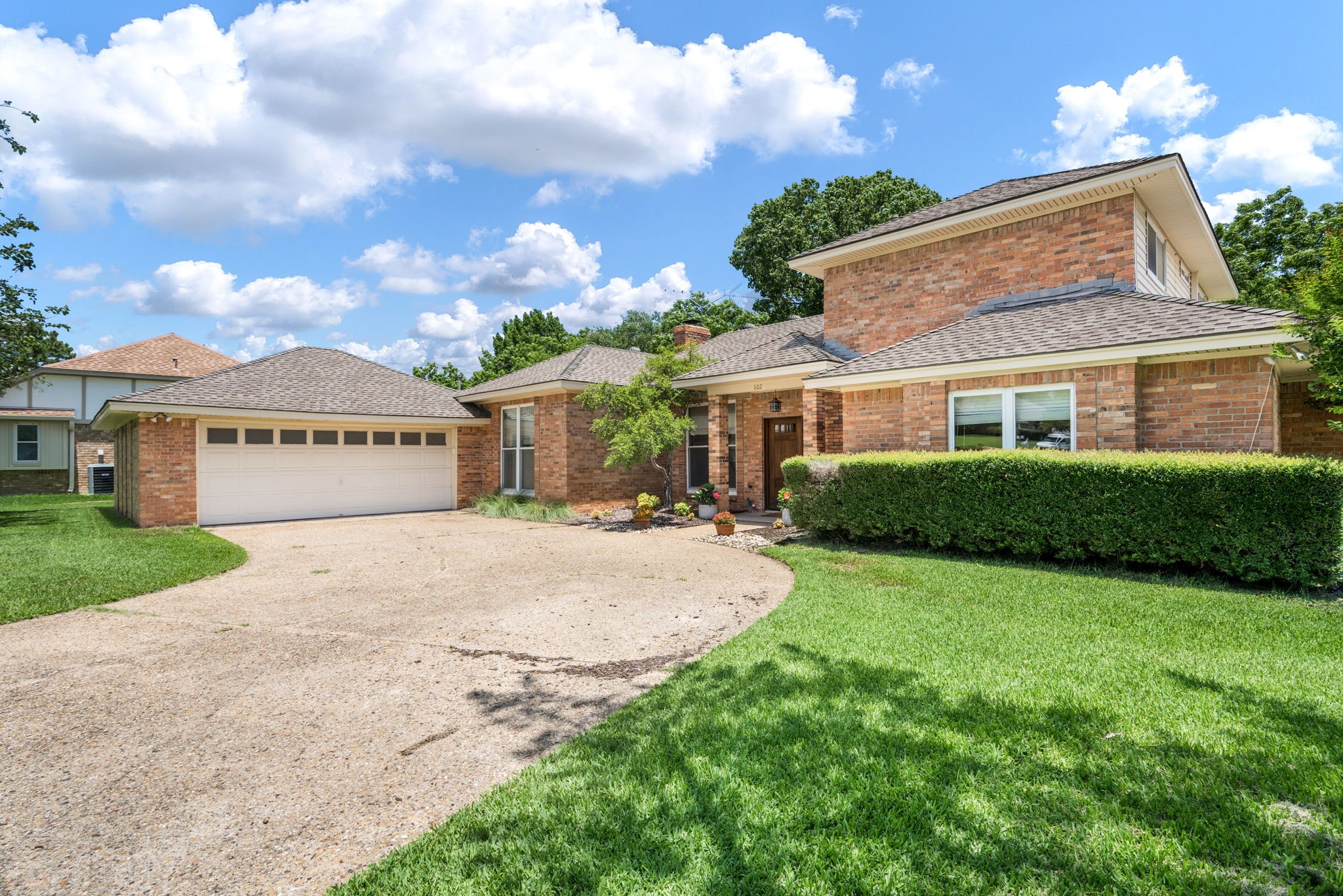 602 Highland Hills Lane
