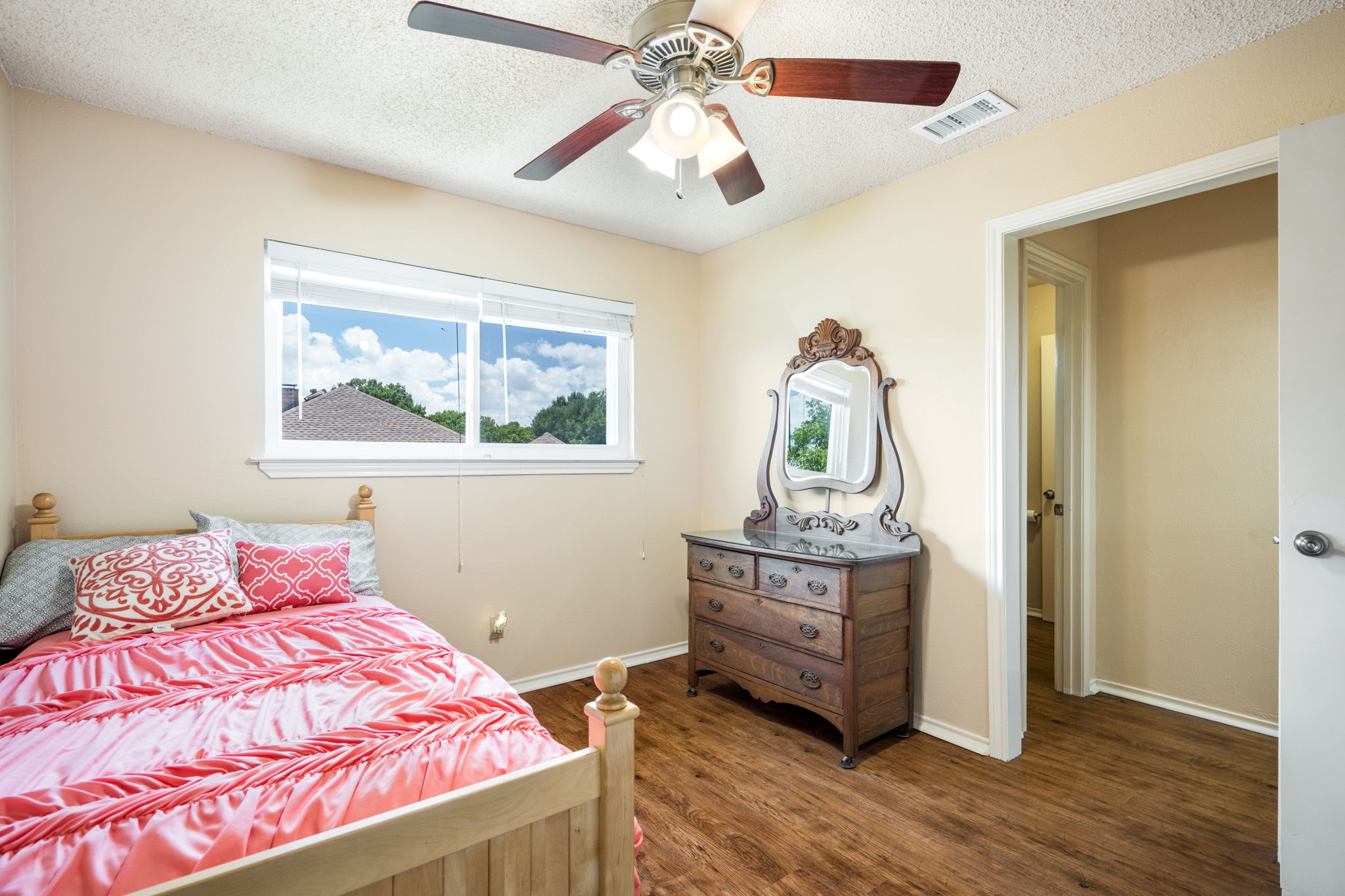 602 Highland Hills Lane