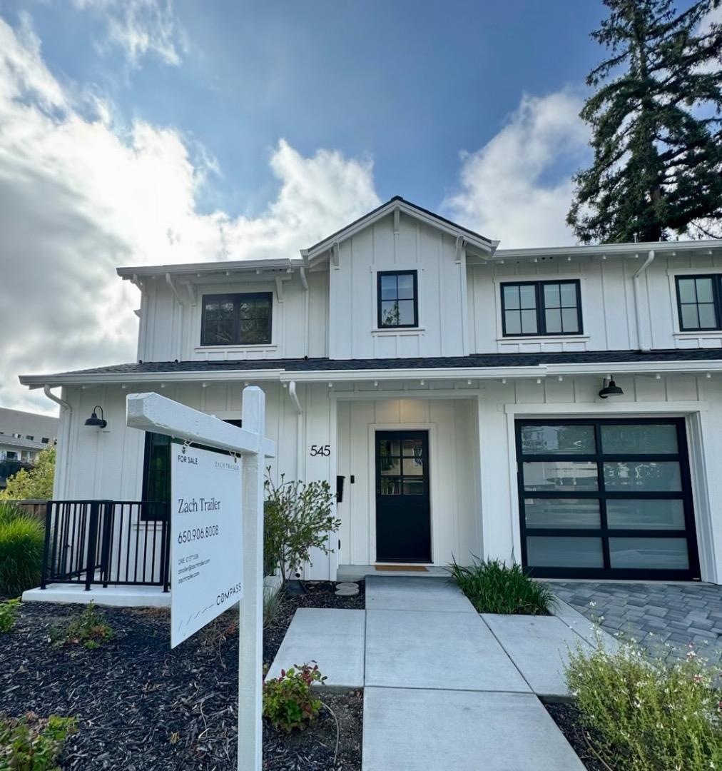 545 Oxford AVE