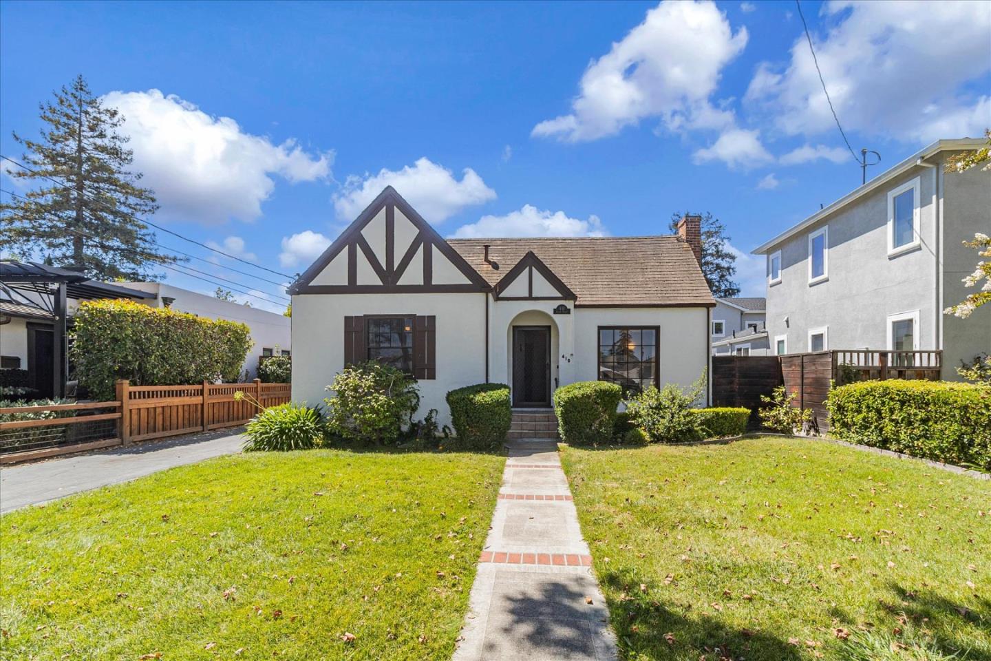 410 Grand ST