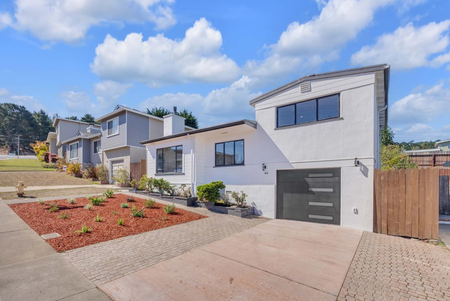 242 Longford DR